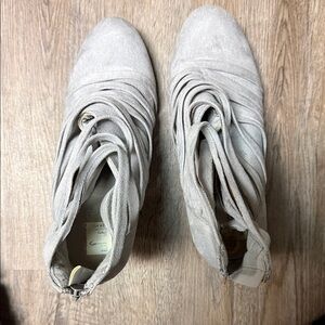 Elegant Gray Women's Shoes